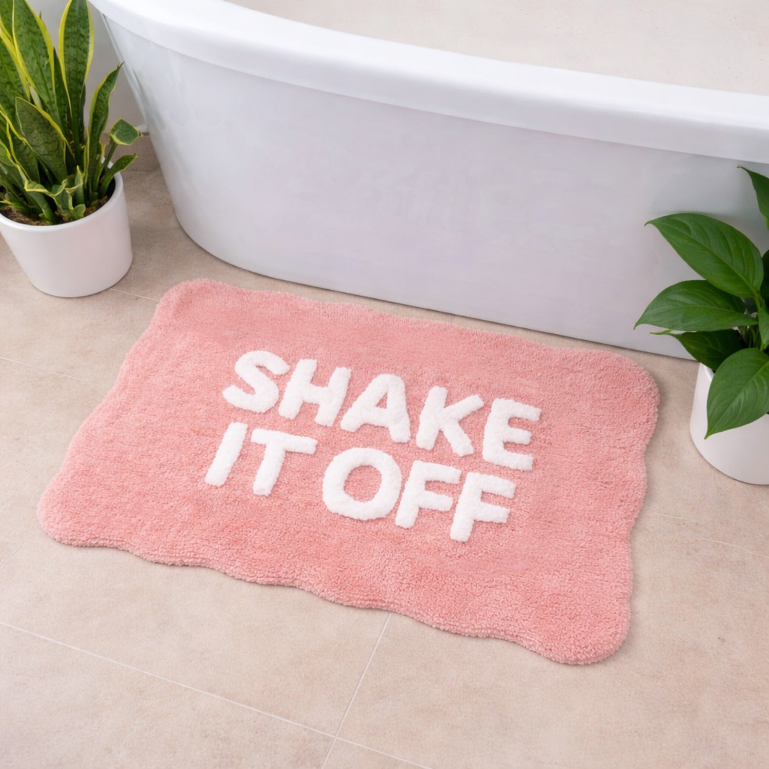 Shake It Off Scallop Bath Mat