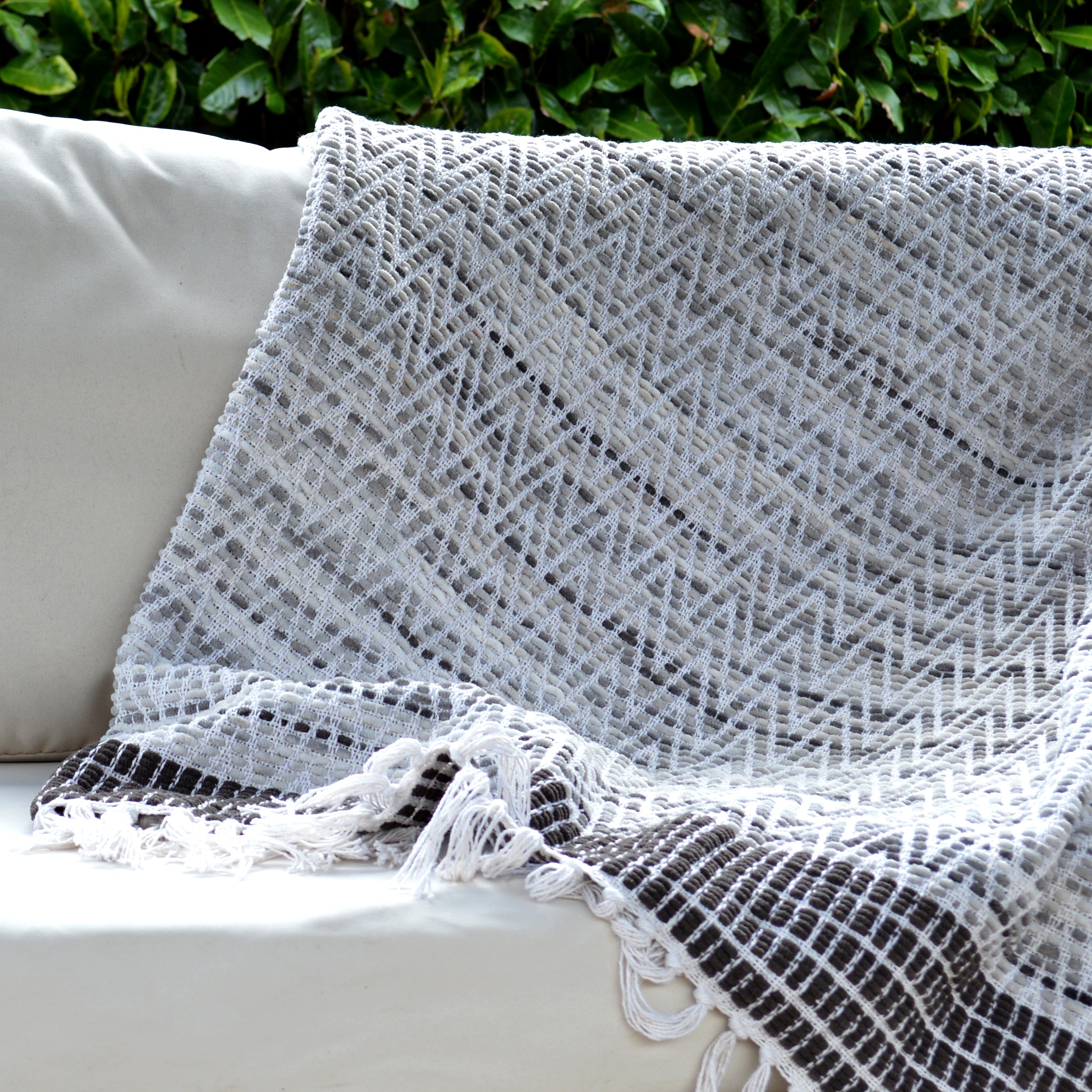 Monochrome Throw - Detailed Textured Throw - Premium Grey Blanket