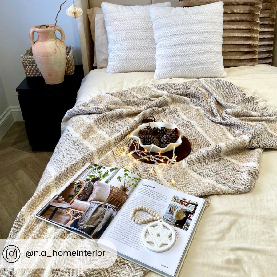 Patterned chevron throw