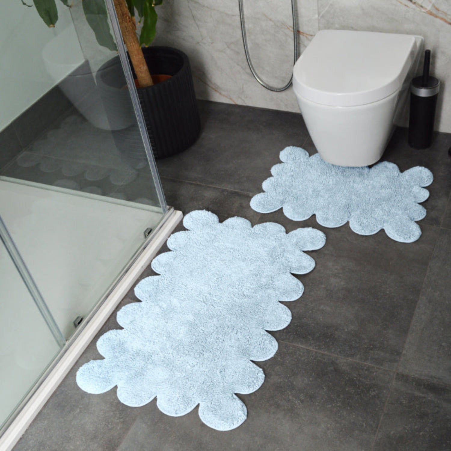 Scalloped bath rug set 2pc, baby blue.