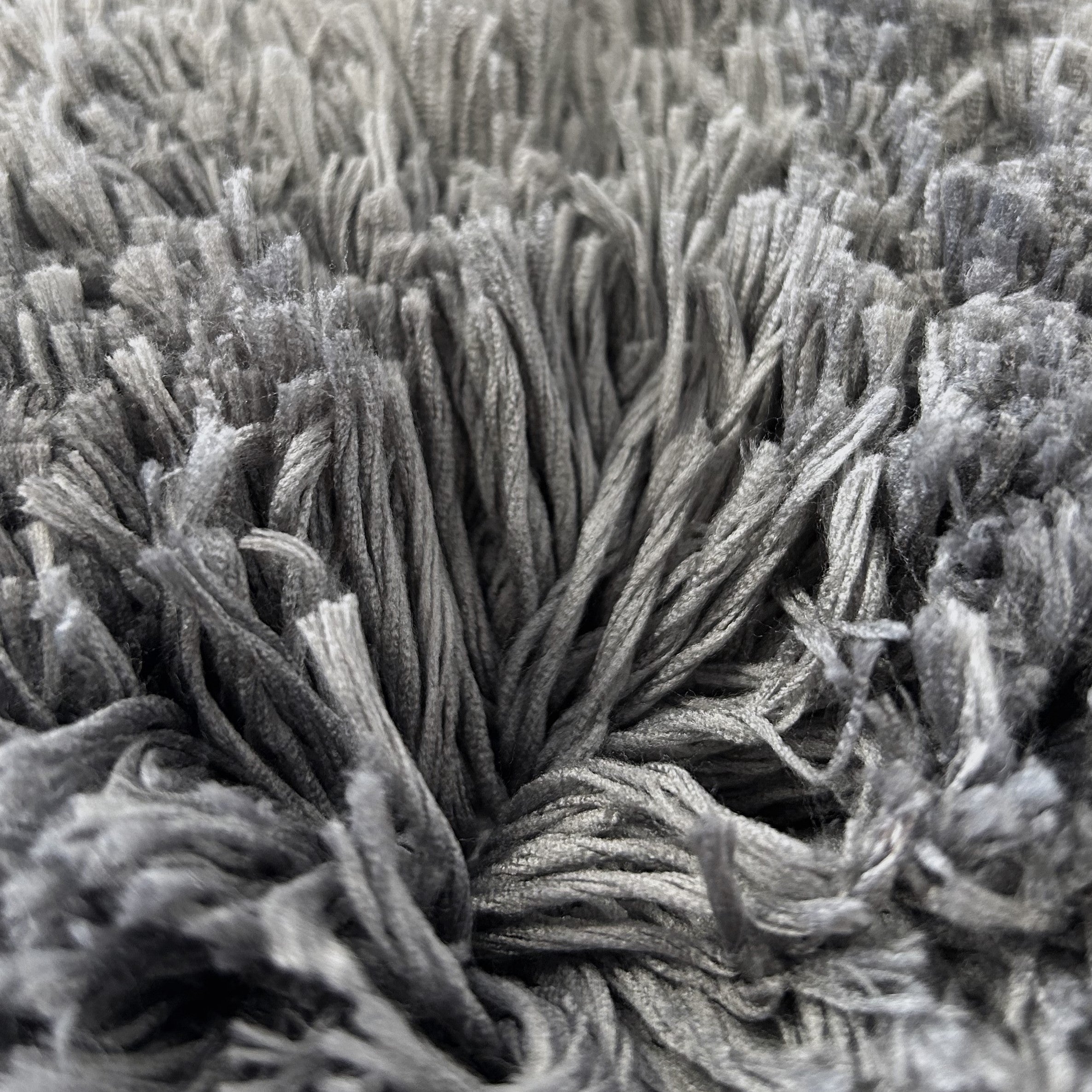 Luxury Shaggy Rug - Deep Fluffy Pile