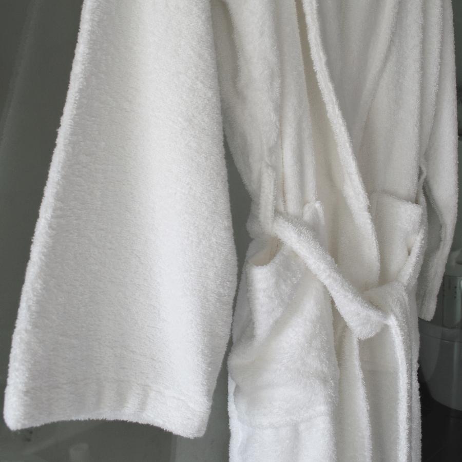 Luxury cotton robe with belt tie