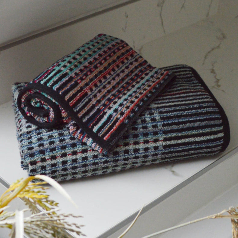 Multicolour recycled cotton patterned towels.