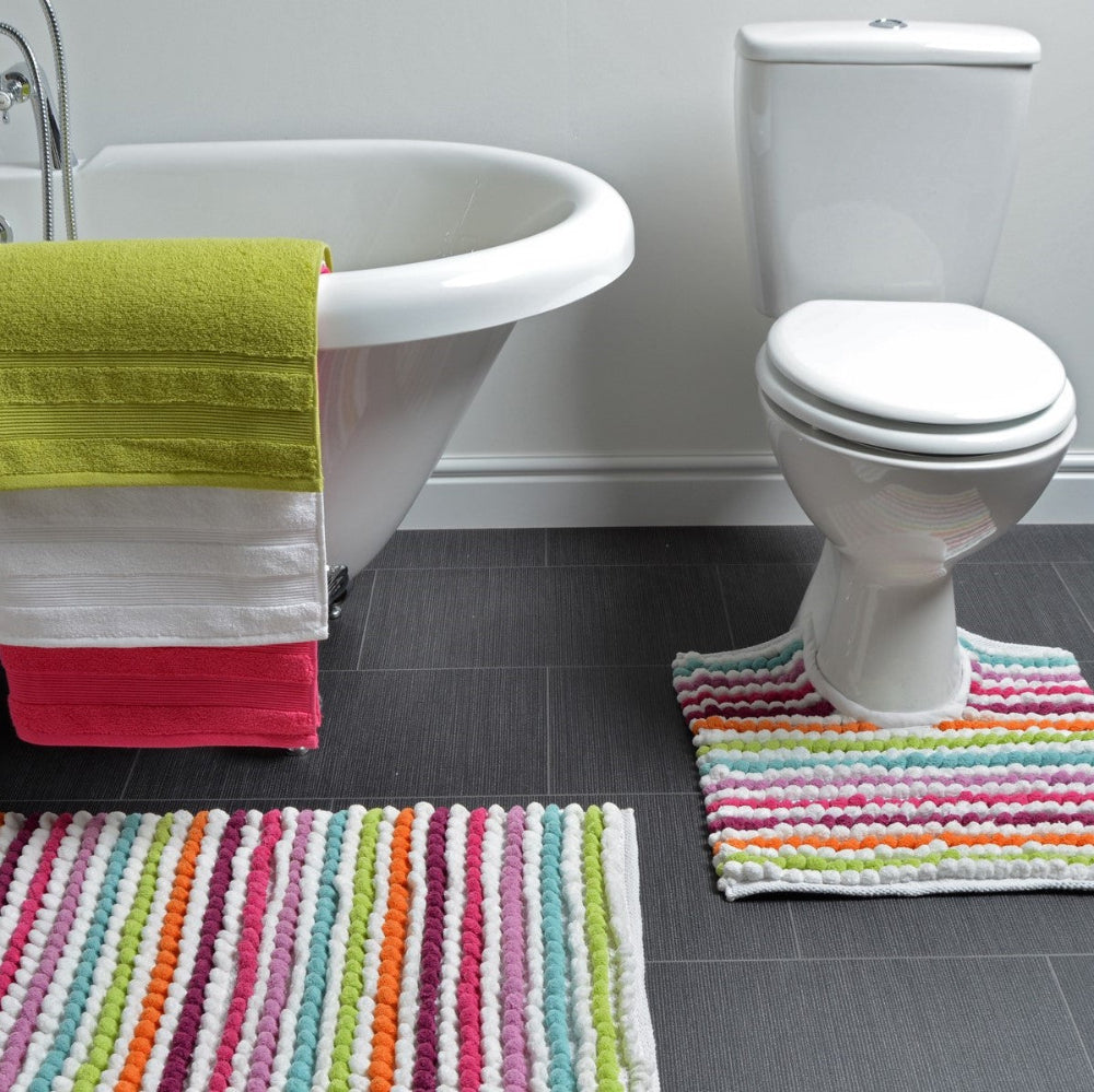 Multi coloured chunky bobble bath mat set