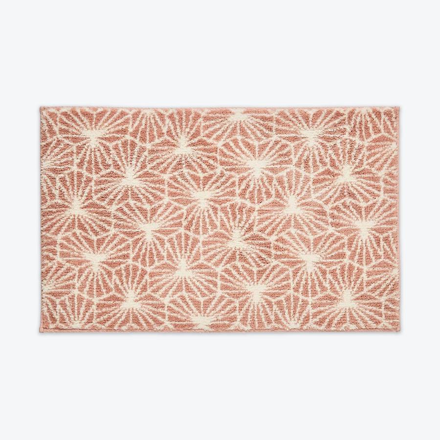 blush patterned geometric bath mat