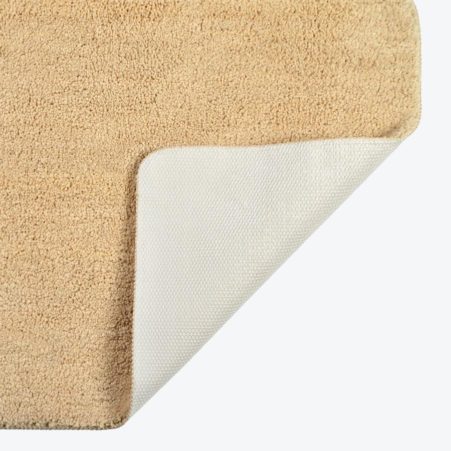 Beige pedestal mat, luxury microfibre non slip