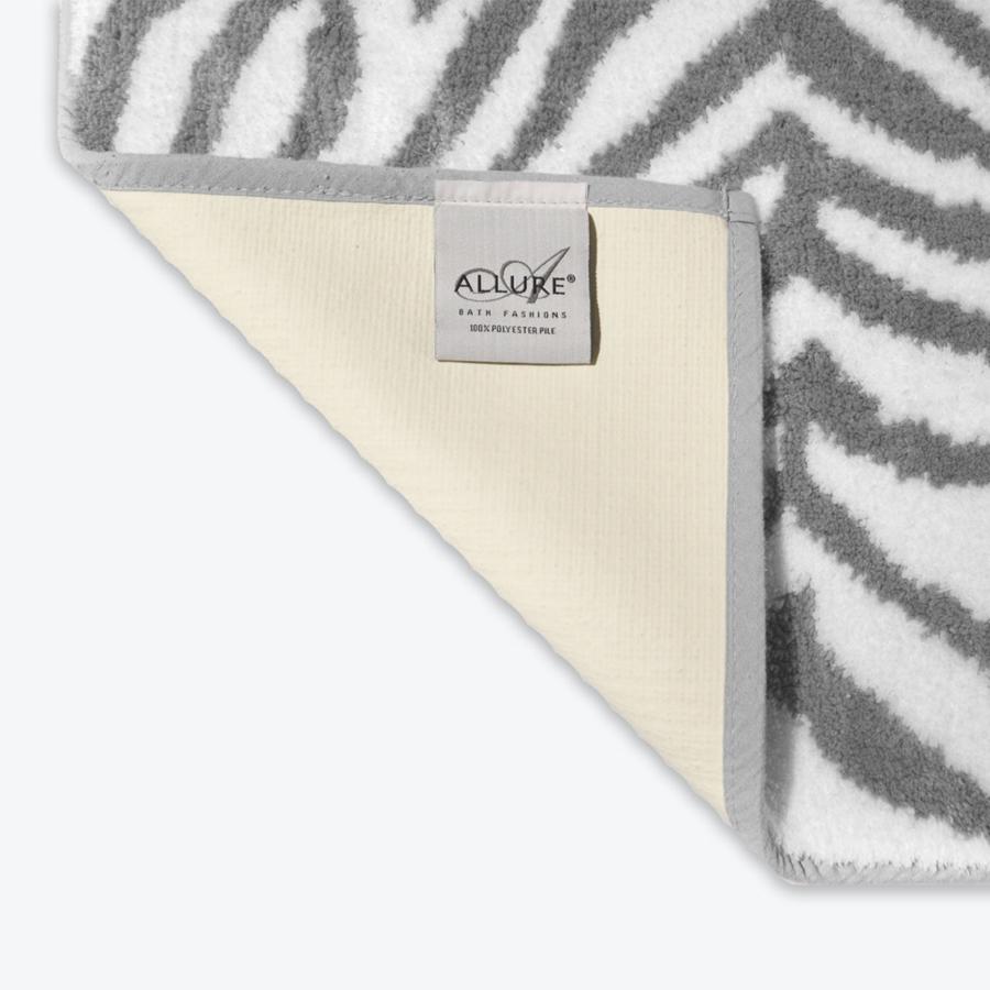 Zebra bath mat with non-slip backing