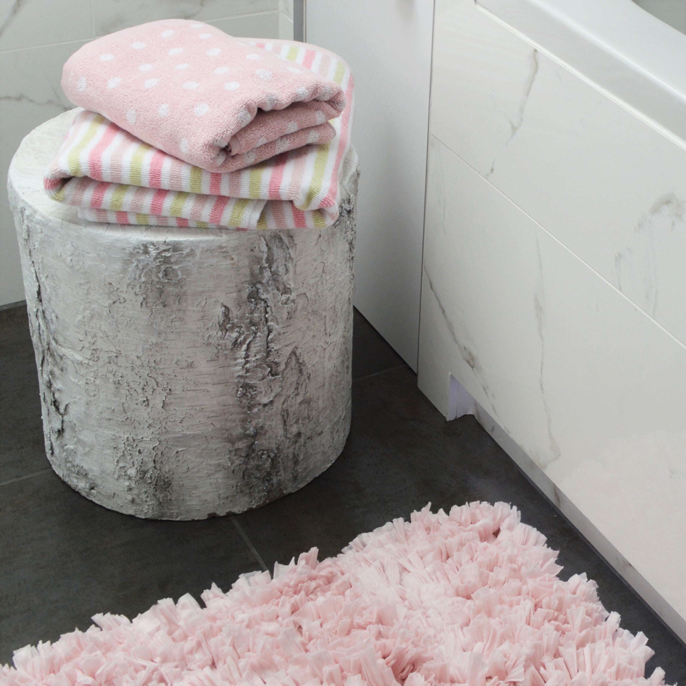 Stripe and Spot Patterned Towels, Pink