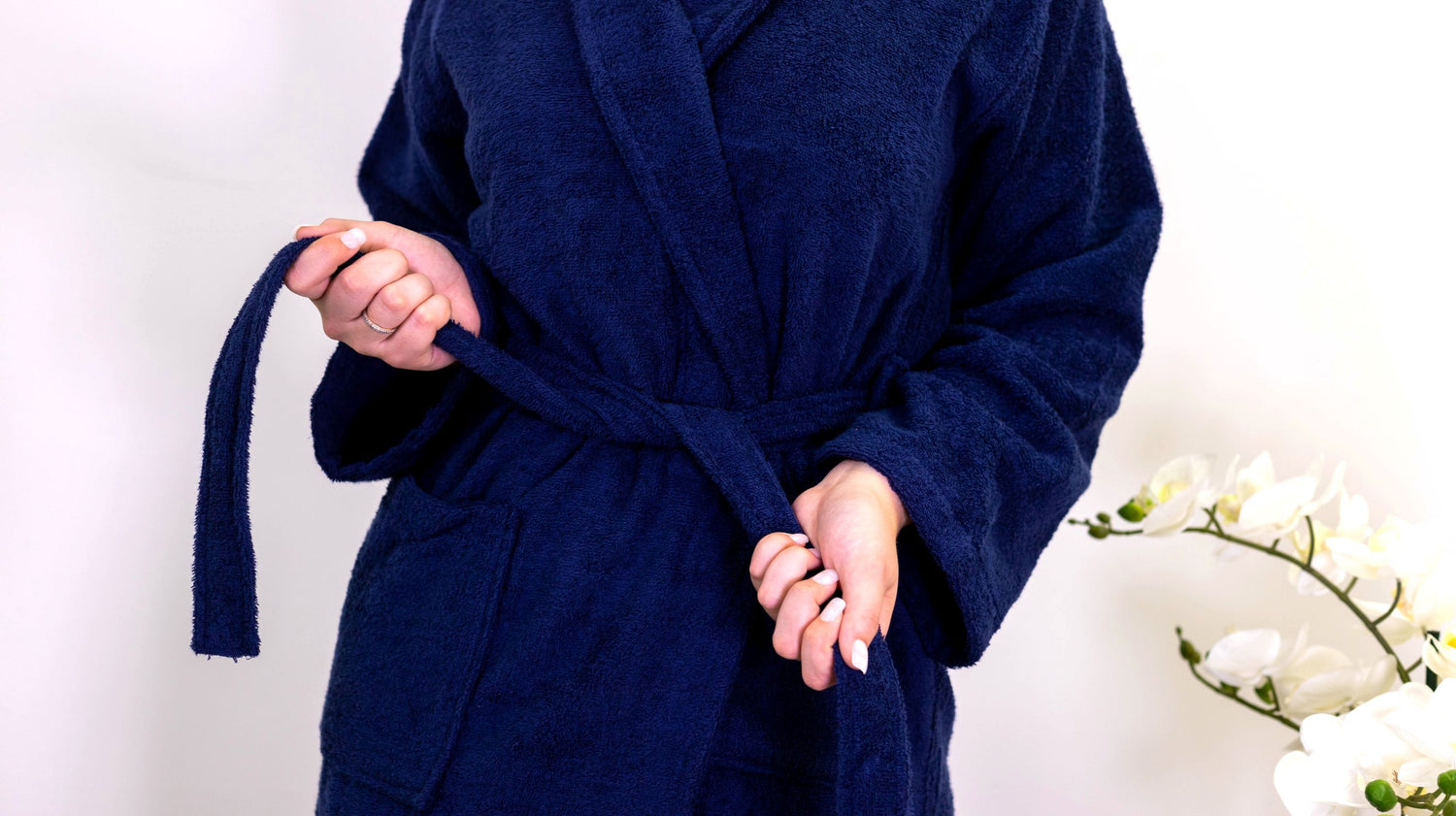 valentines gifts for her - navy bathrobe