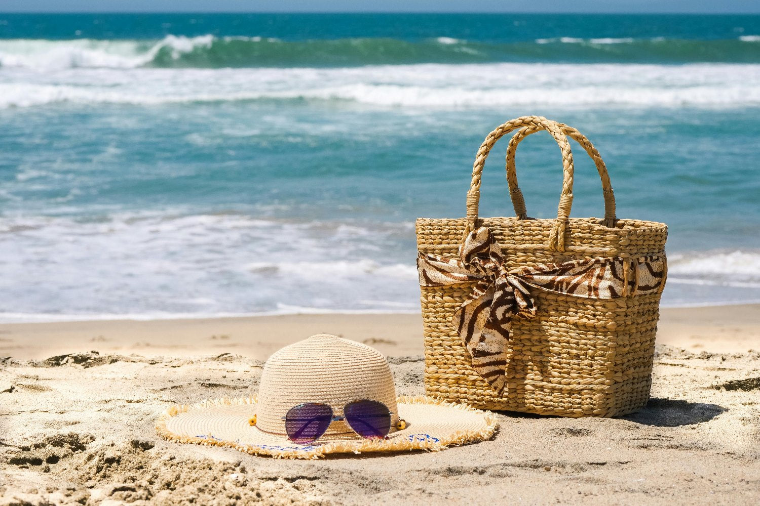 10 Beach Essentials For That Long Awaited Trip!