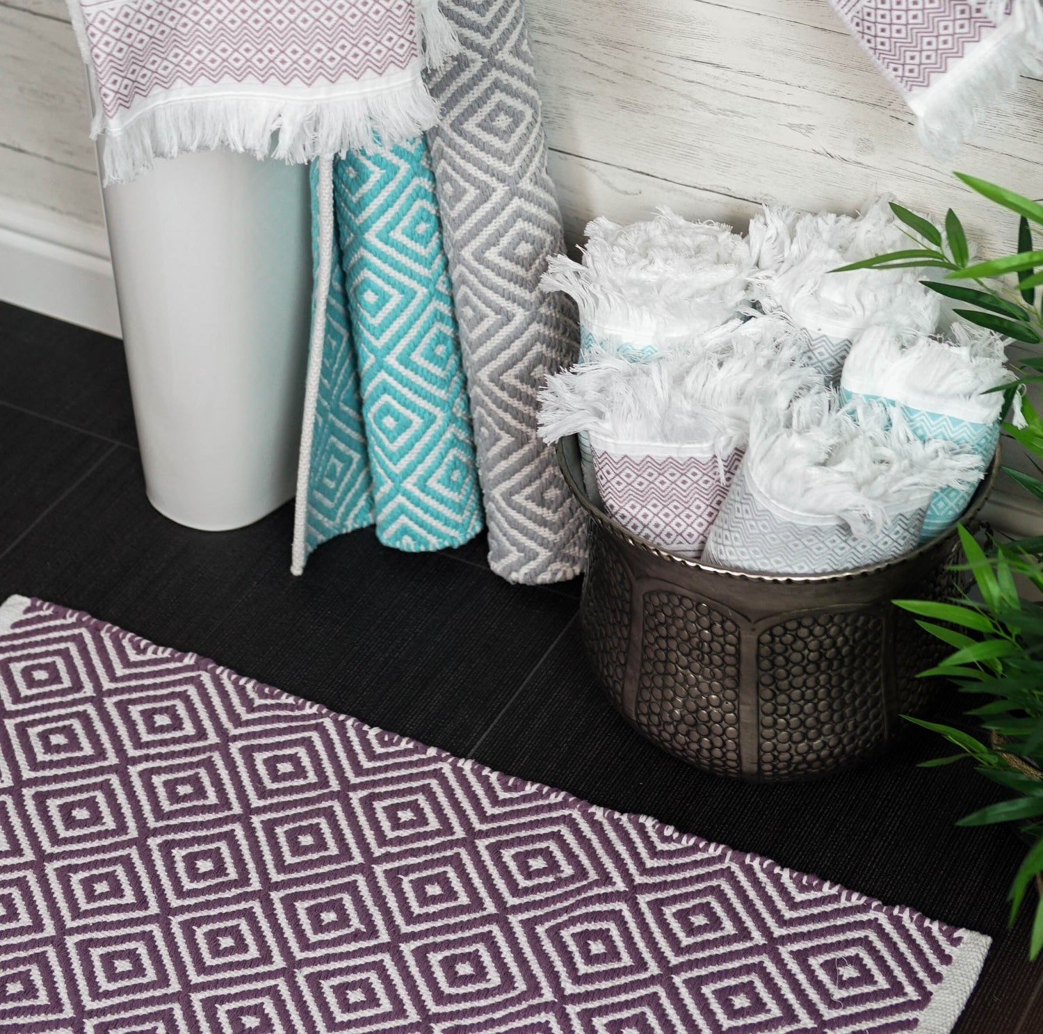 Clearance Bath Mats, Bathroom Towels & Luxury Throws