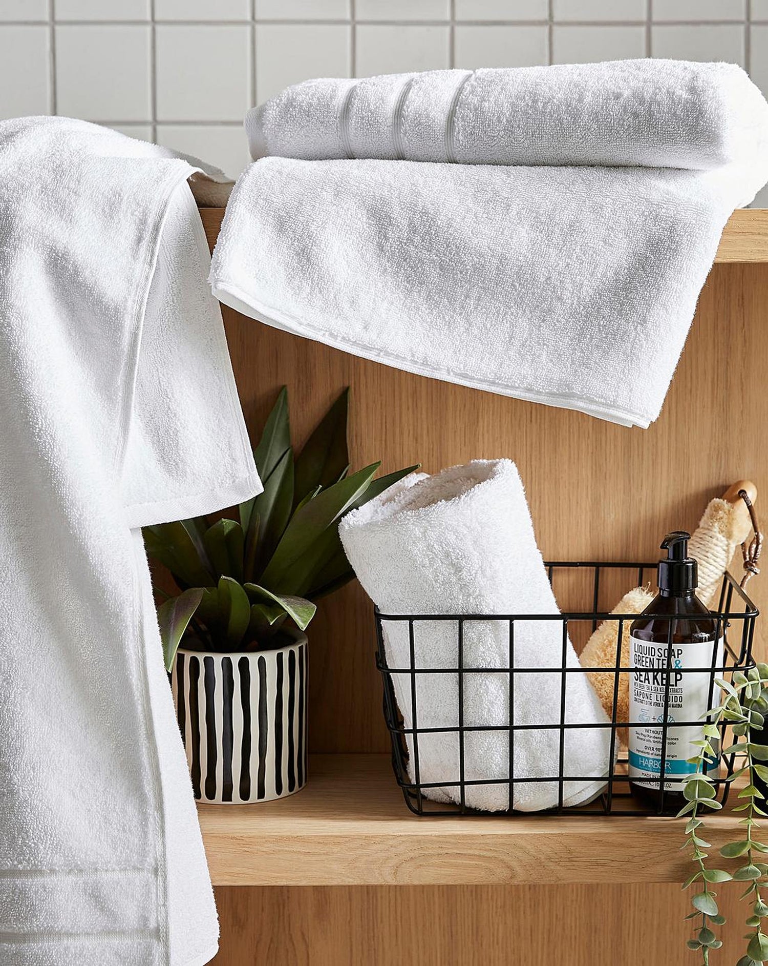 Hotel White Bath Towels