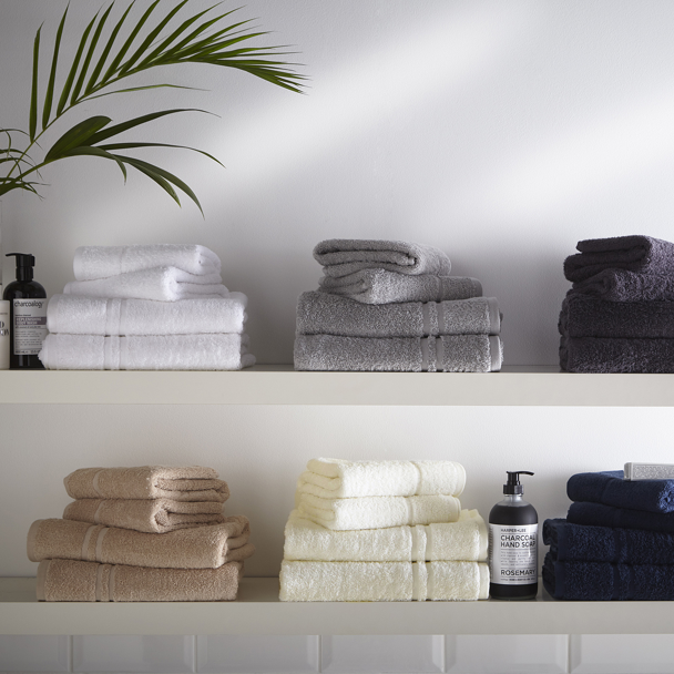Hotel Essentials 4pc Towel Bale