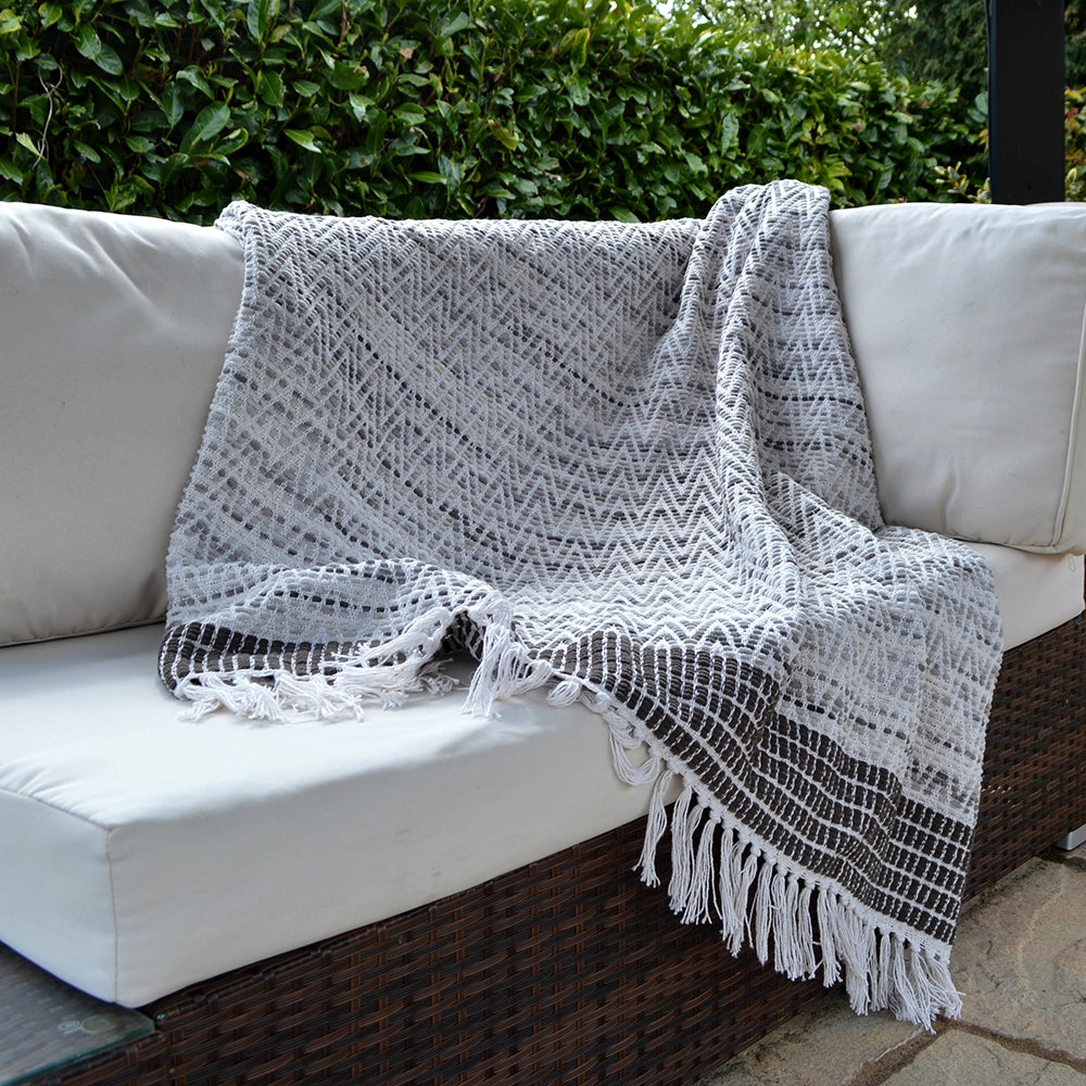 Arizona Grey Zig Zag Throw - Patterned Blanket with Tassels