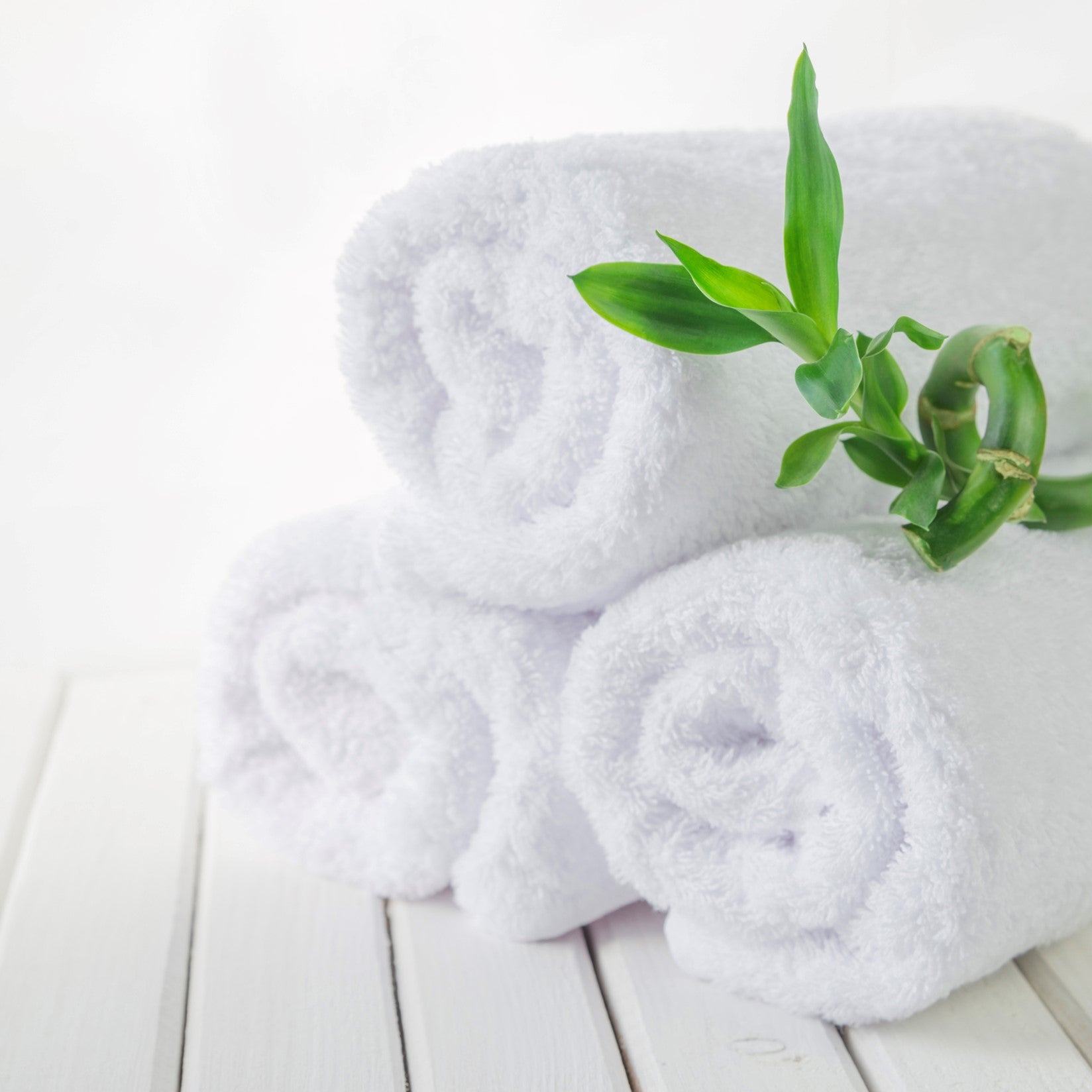 Bamboo Cotton Towels - Super Soft and Sustainable White Towels