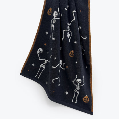 Black and white skeleton hand towels with fun pumpkins. Halloween pumpkin decor.