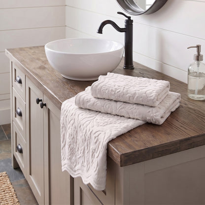 Gracie Jacquard Scalloped Towels