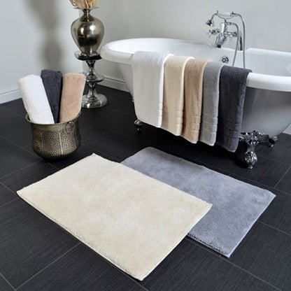 Cotton bath mats, heavyweight hotel quality bathroom mats.