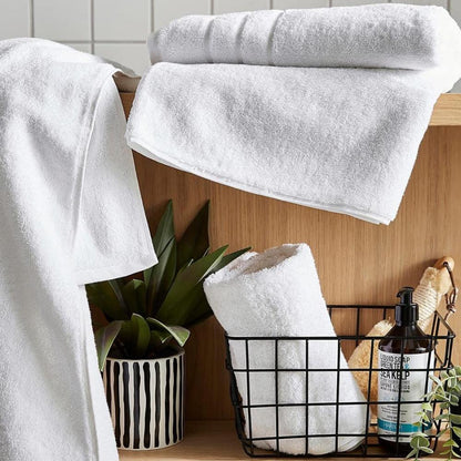 White hotel style bath towels