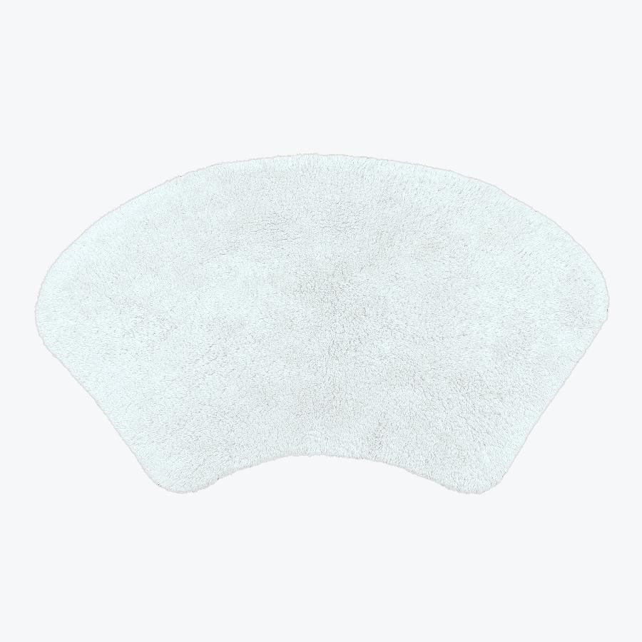 white curved bath mat