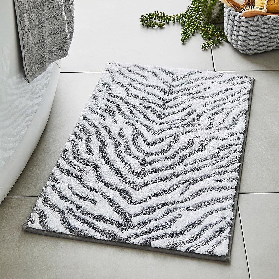 Animal print zebra bath mat