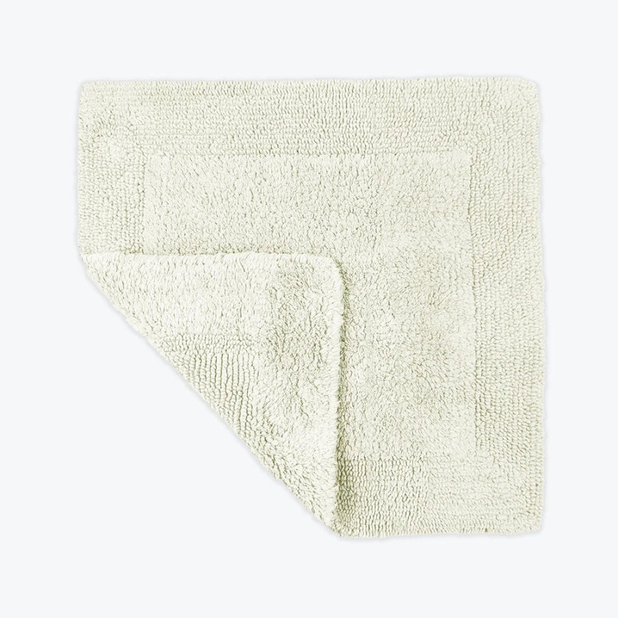 Cream square bath mat