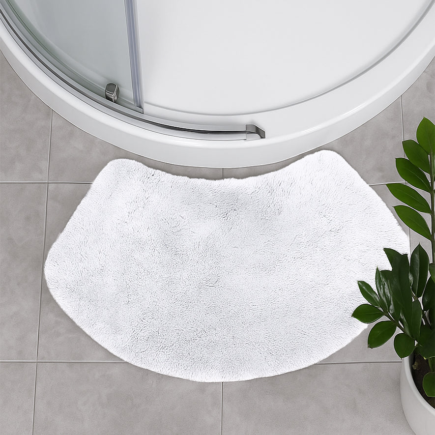 White curved bath mat for shower units - made from 100% cotton.