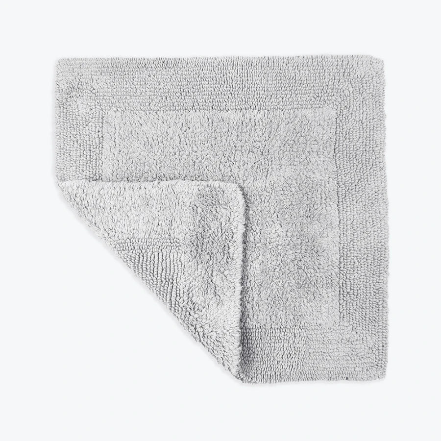 Dove grey square bath mat