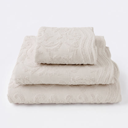 Gracie Jacquard Scalloped Towels