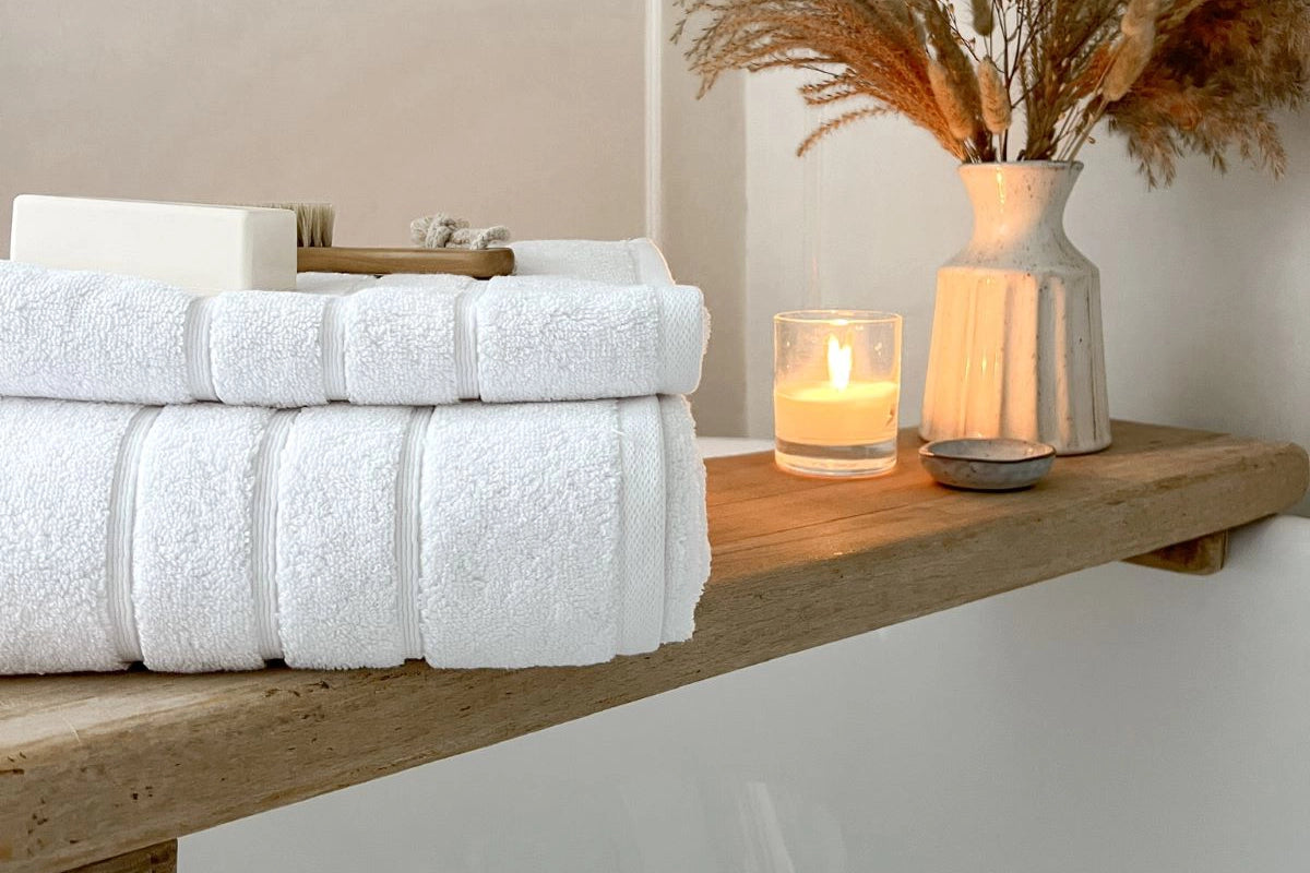 Luxury bathroom towels. Cotton hand Towels, bath towels and bath sheets.