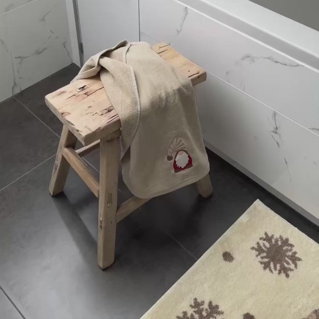 Neutral Gonk Christmas Bath Mat