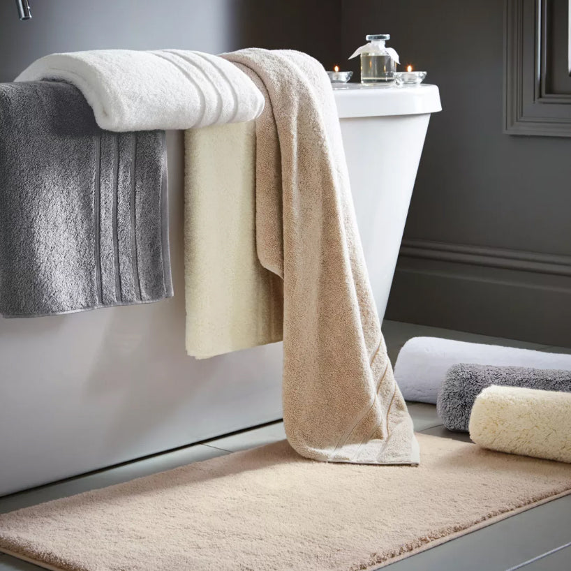 Luxury bath rugs and towels sale