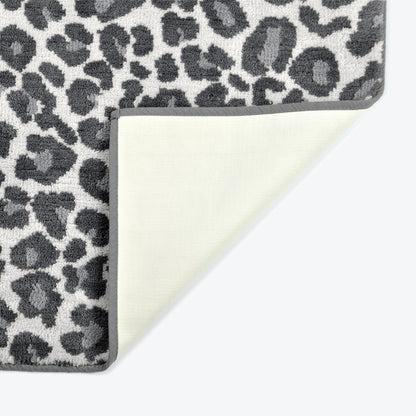 Leopard print non-slip bath mat