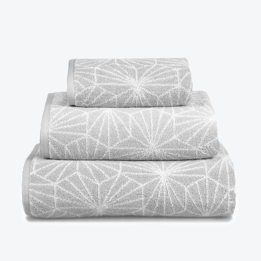 White patterned towels new arrivals