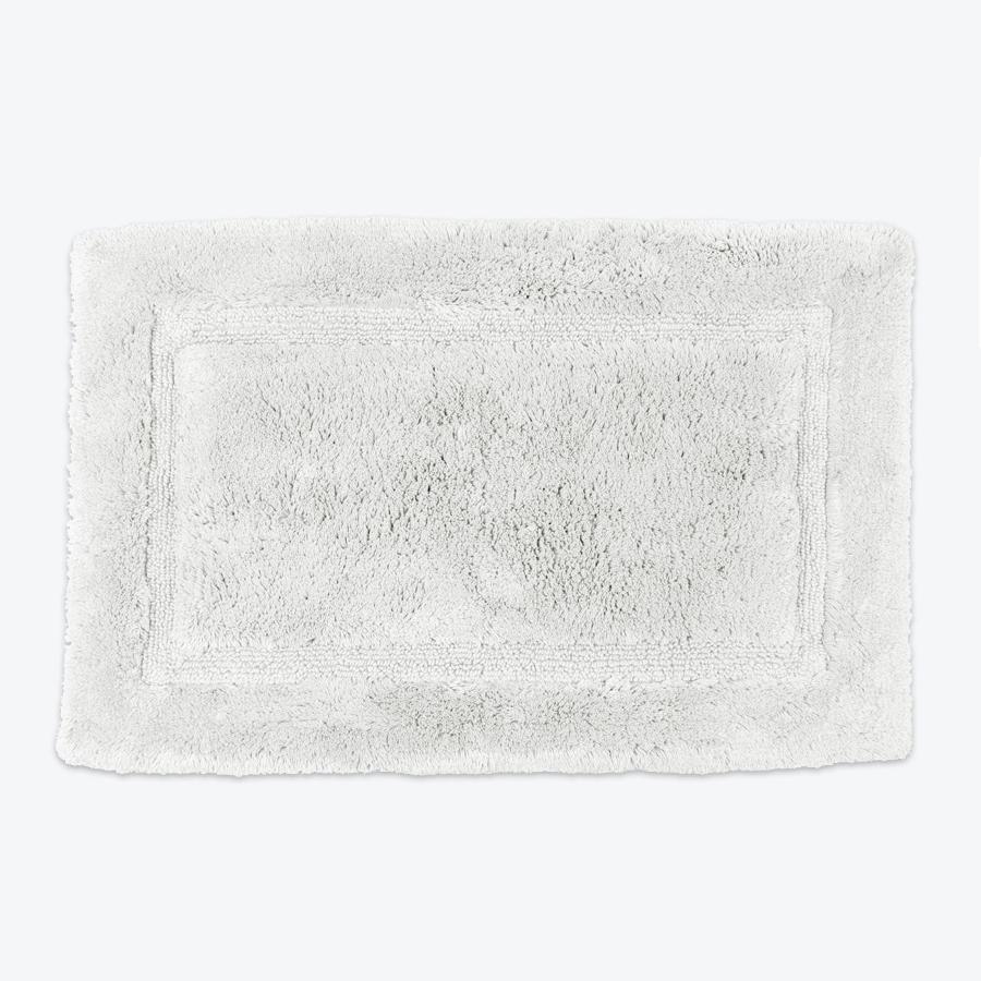 White bamboo bath mats