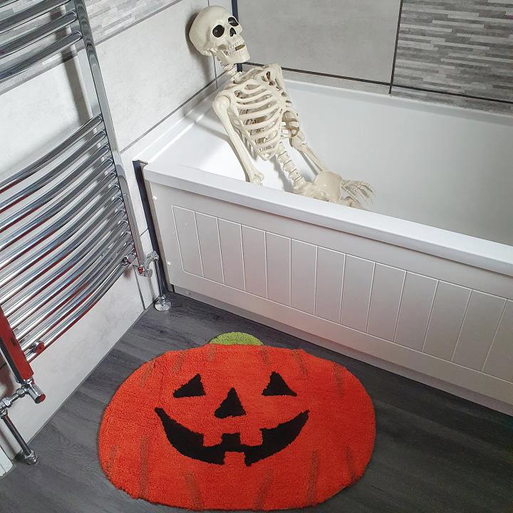 Halloween Bathroom Decor - Cute Pumpkin Rug