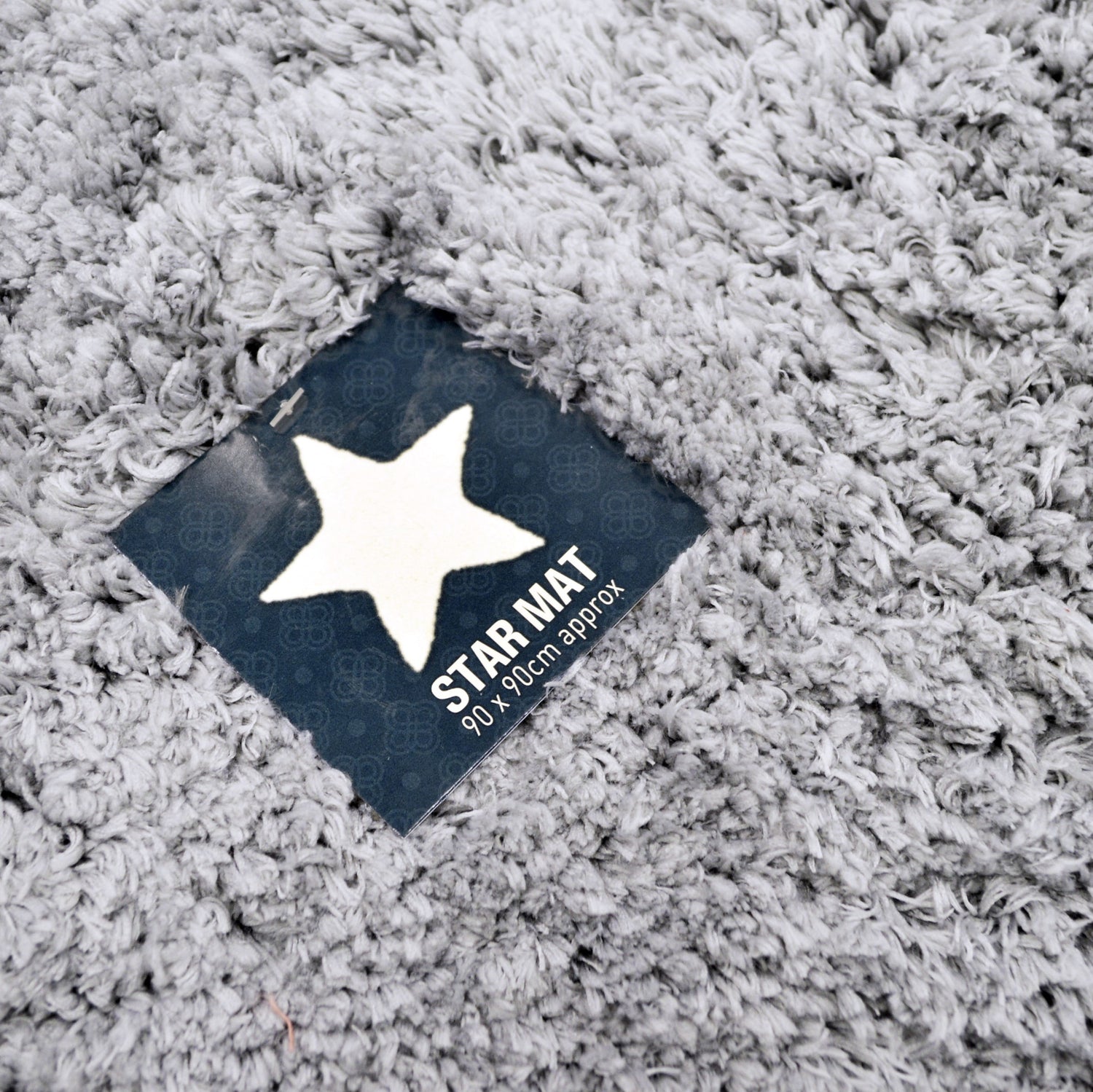 Super soft, shaggy rug in fun star shape - deep fluffy pile