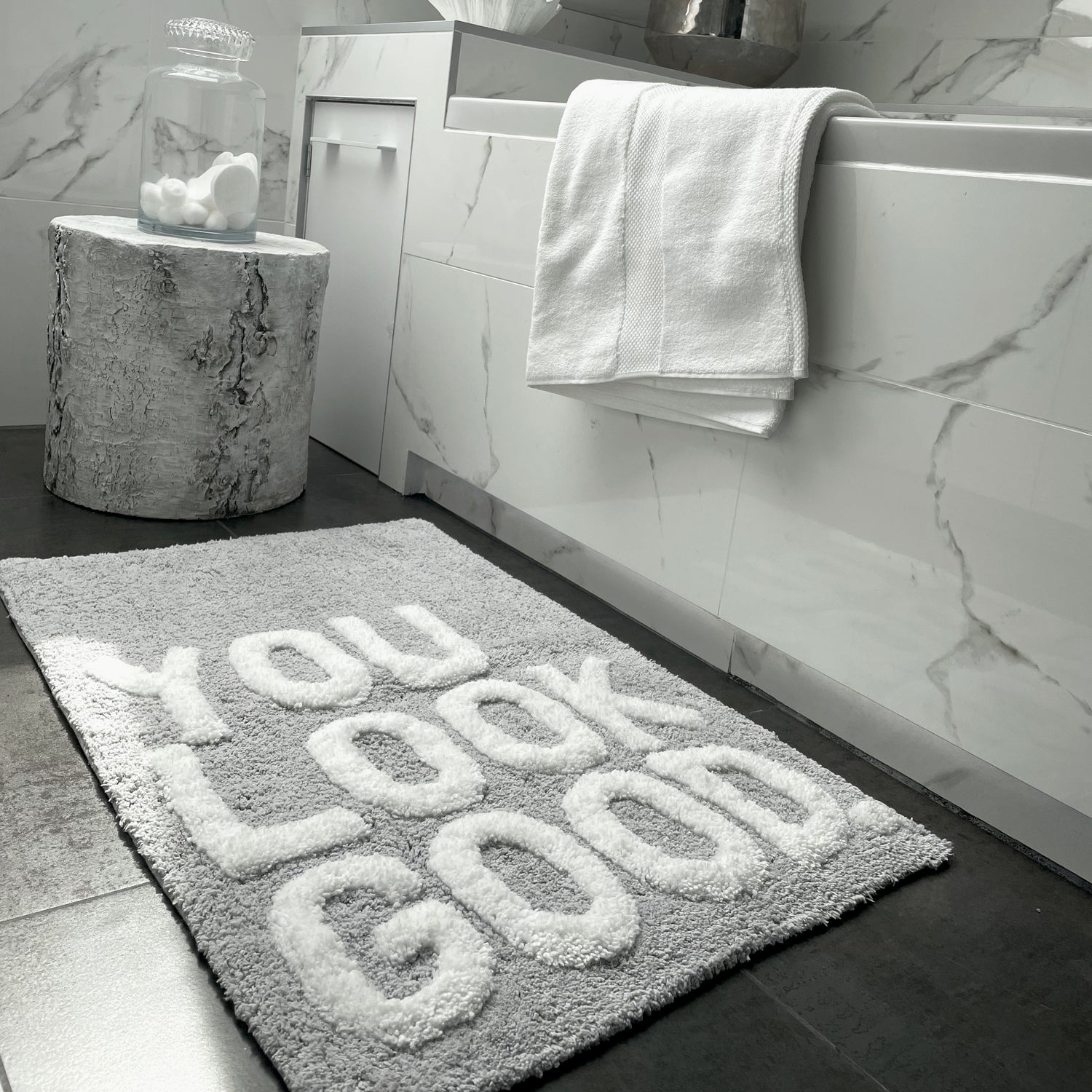 You Look Good Slogan Bath Mat – Allure Bath Fashions